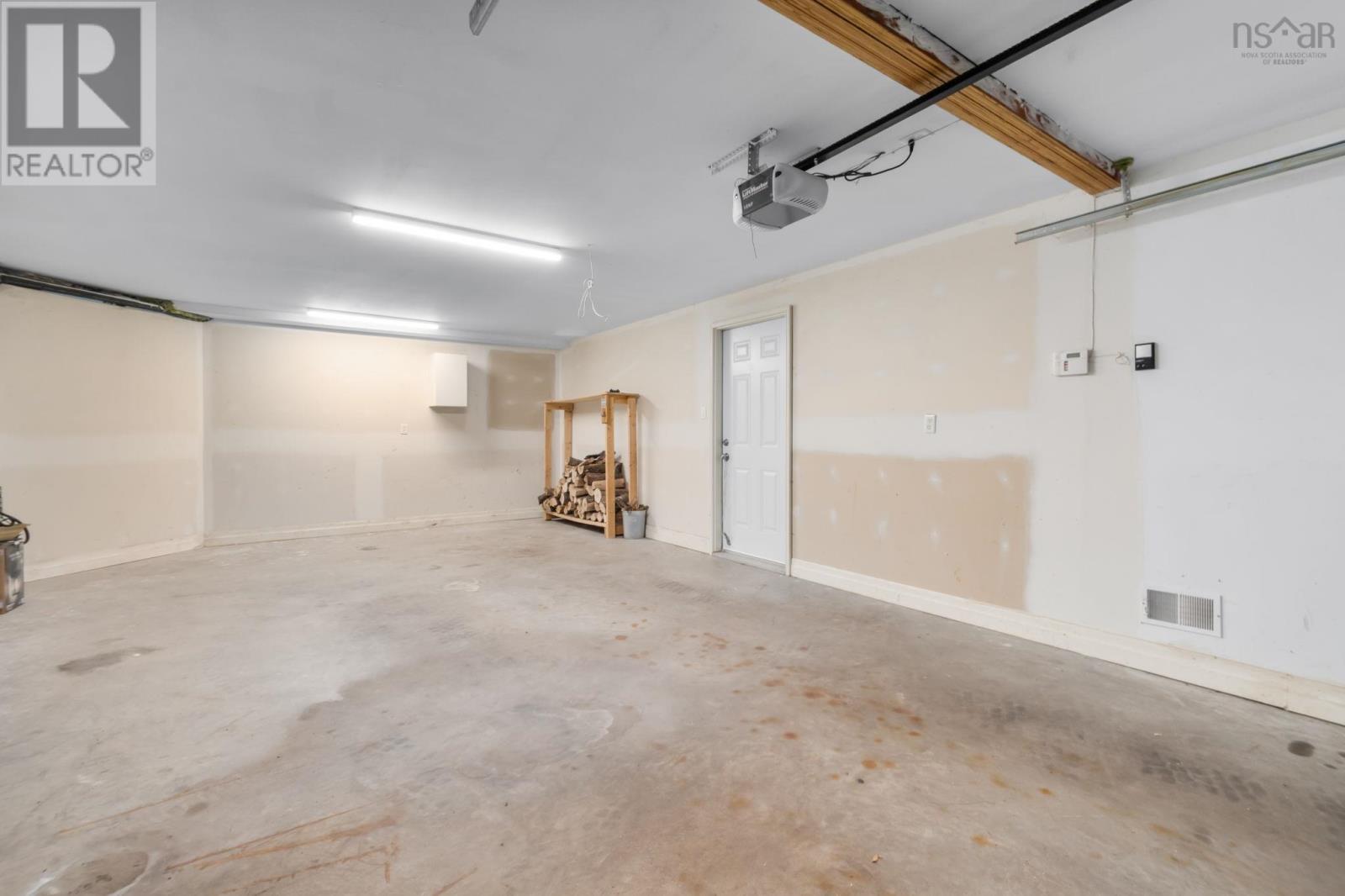 Property 37 of 49 of 925 Winwick Road