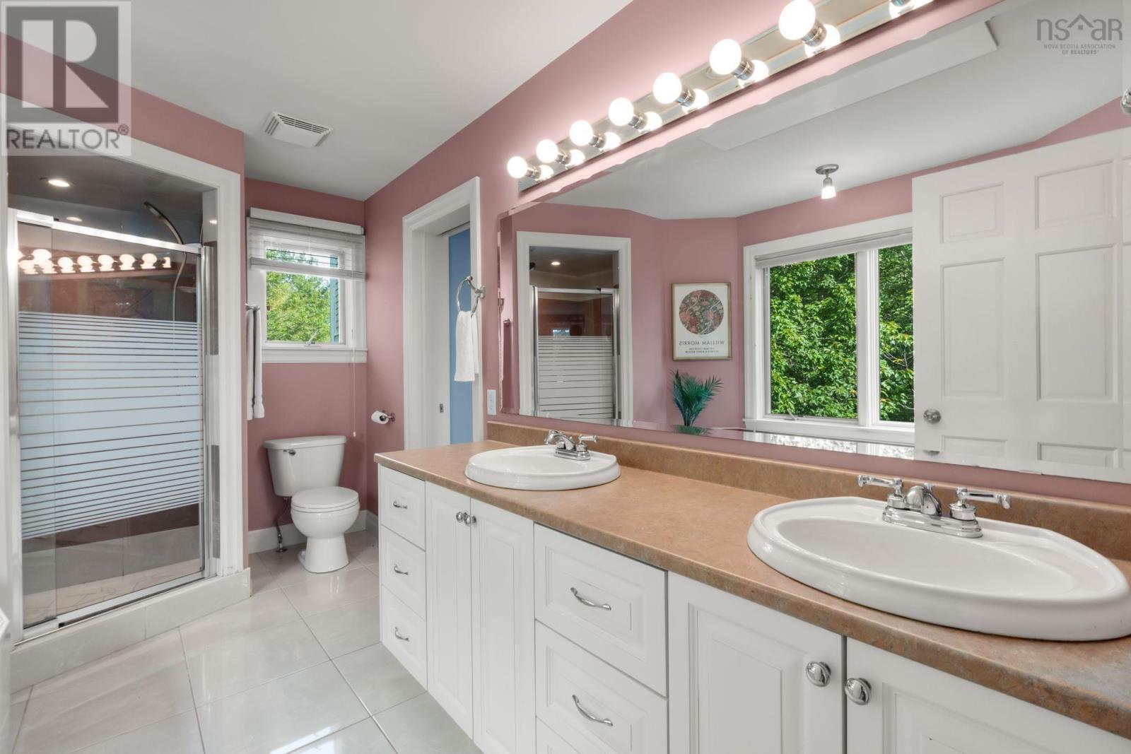 925 Winwick Road - 27