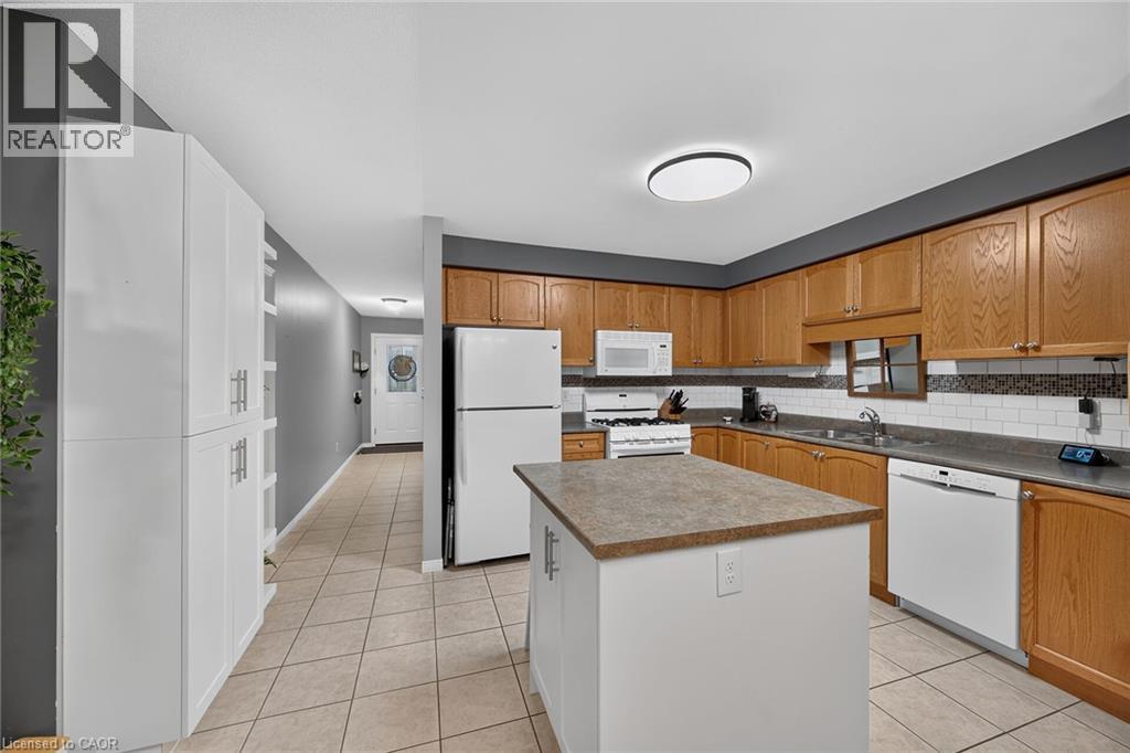 #26 40 BRAEMAR Avenue - Image 9