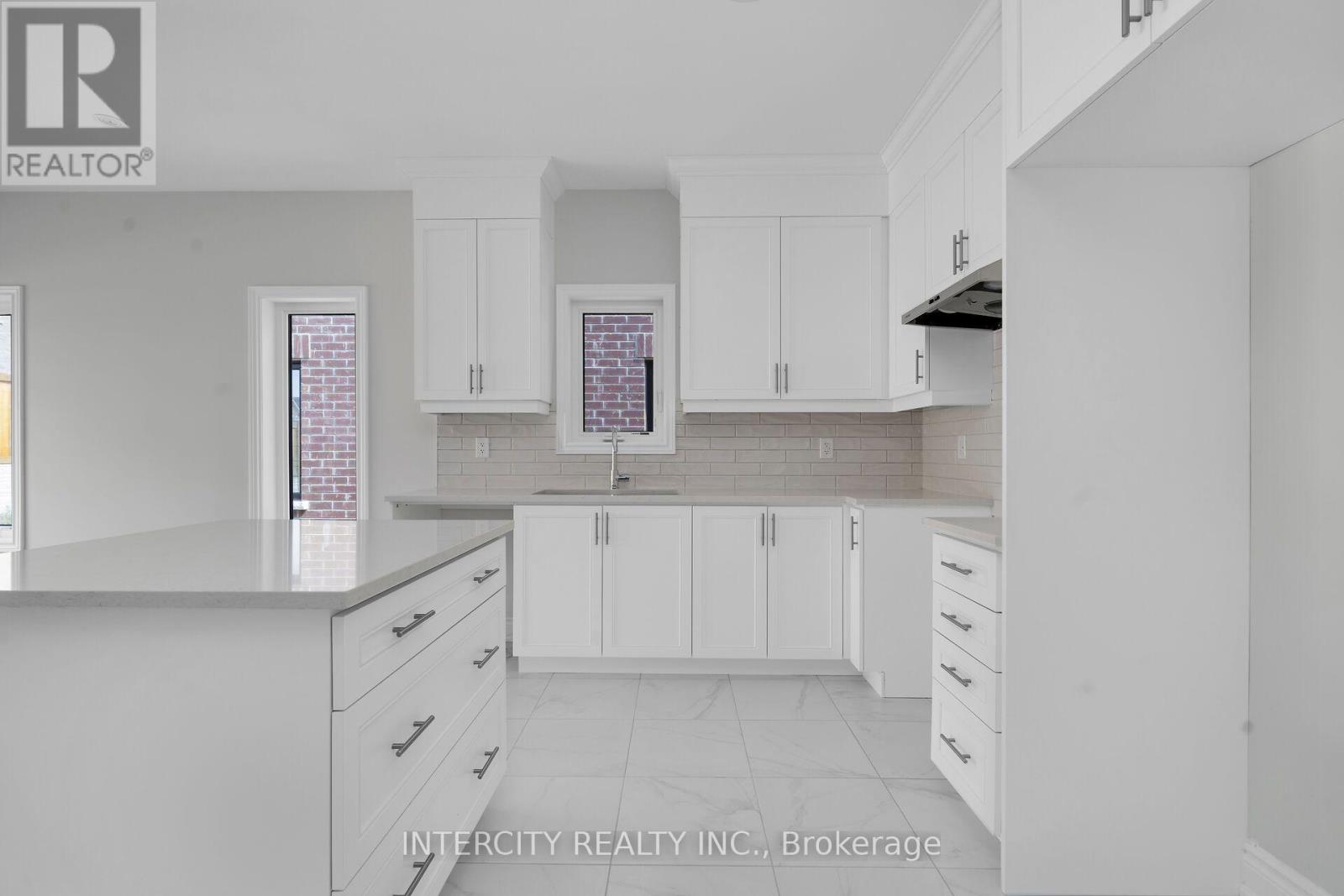 3 RUBY LANE - 10