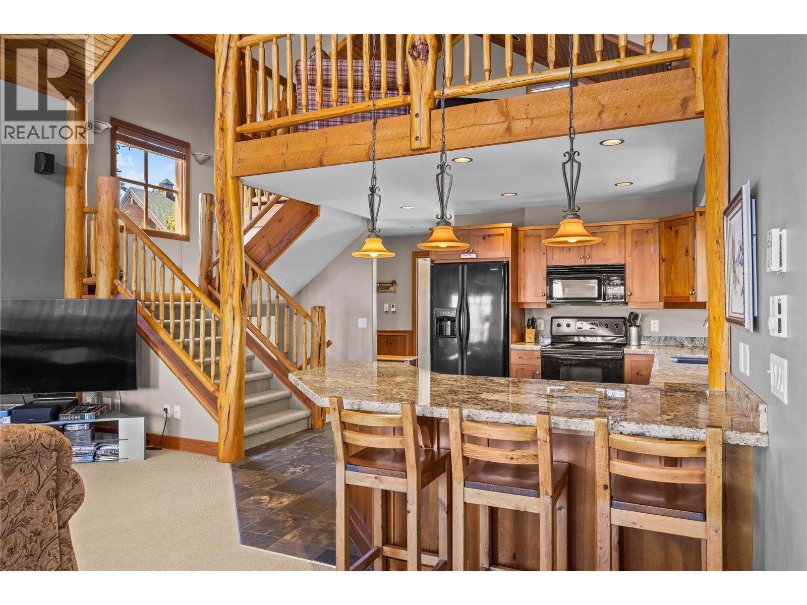 #14 360 Whitehorse Lane - 3