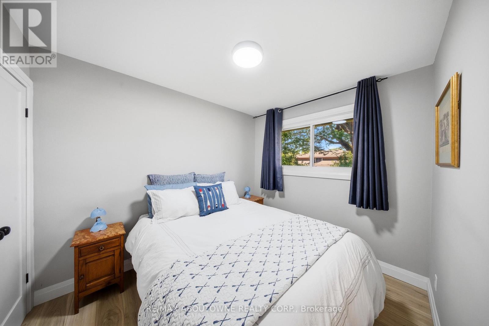 154 LAKESIDE DRIVE - Image 14