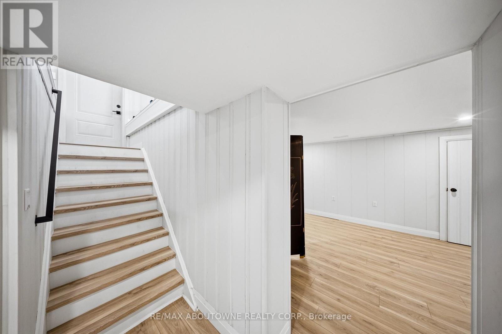 154 LAKESIDE DRIVE - Image 18