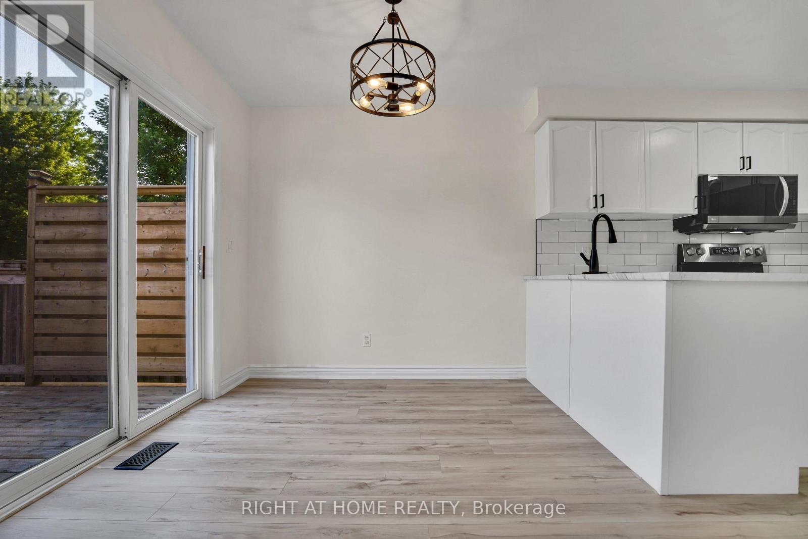 224 HILLTOP DRIVE - Image 15