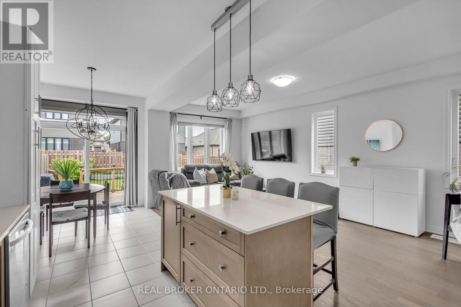 26 BAKER LANE - Image 14