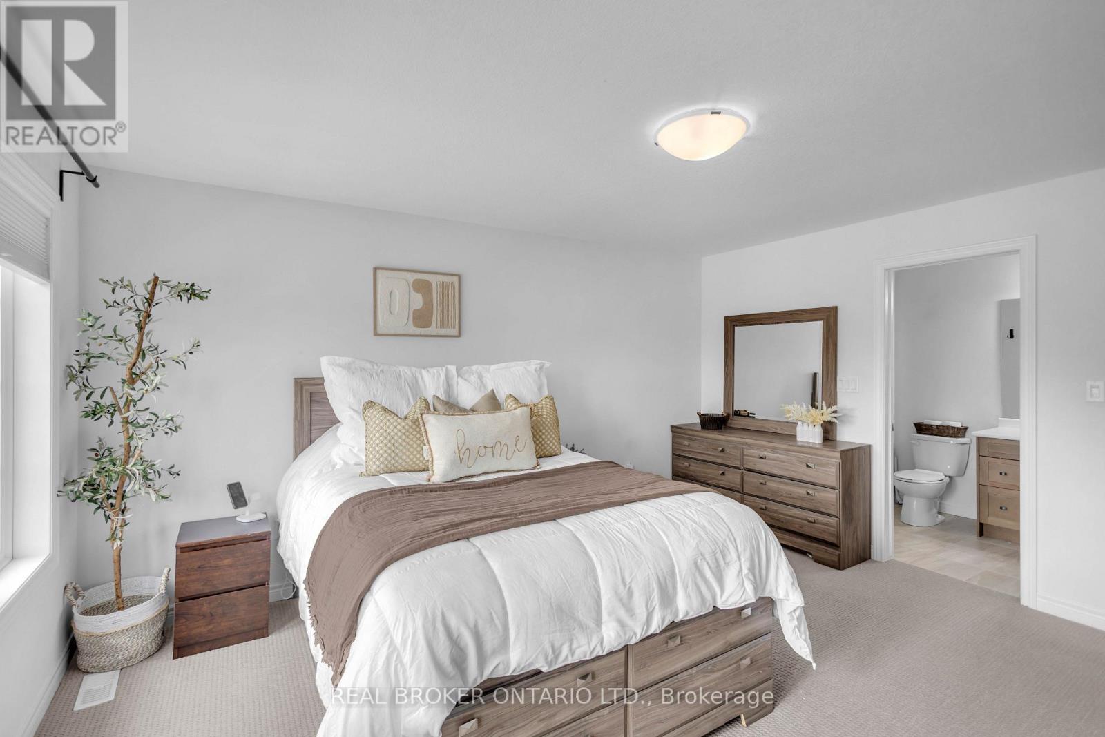 26 BAKER LANE - Image 20