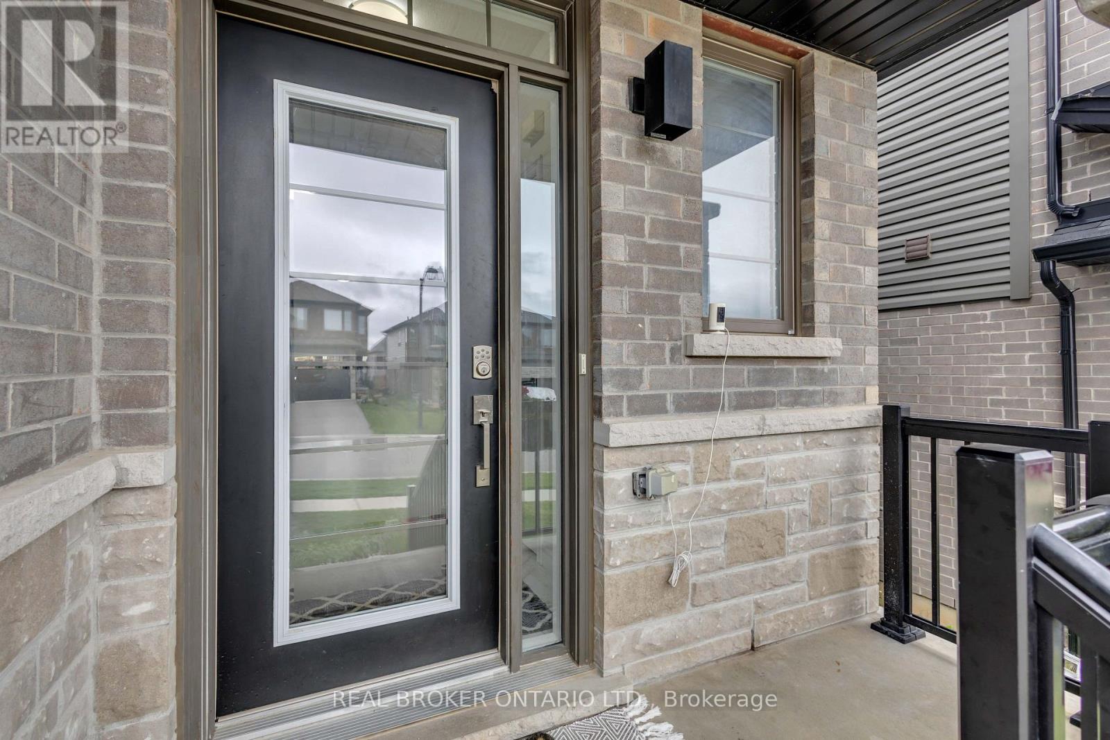 26 BAKER LANE - Image 3