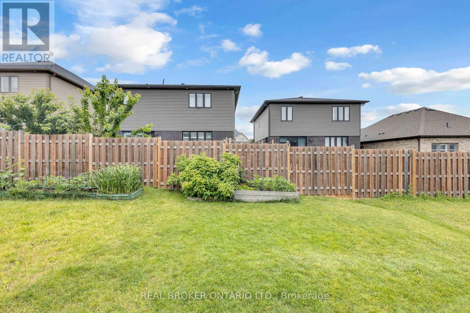 26 BAKER LANE - Image 36