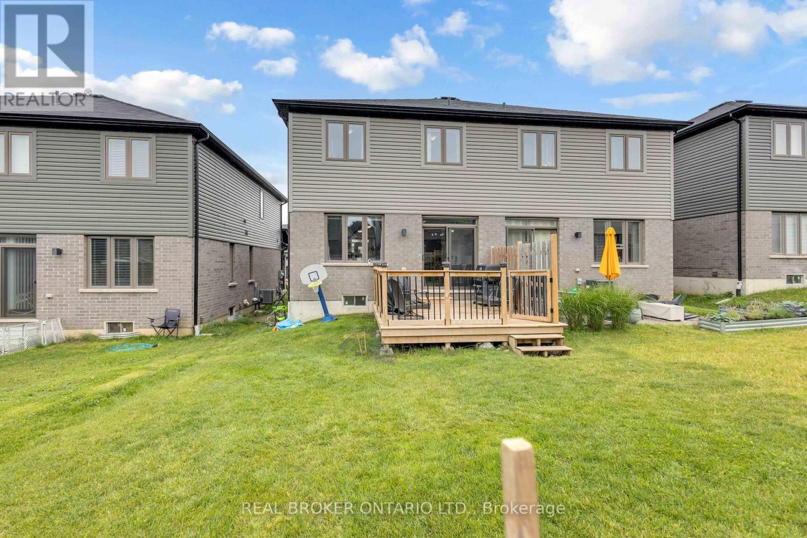 26 BAKER LANE - Image 38