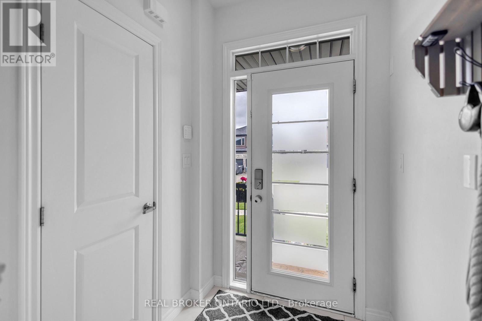 26 BAKER LANE - Image 4