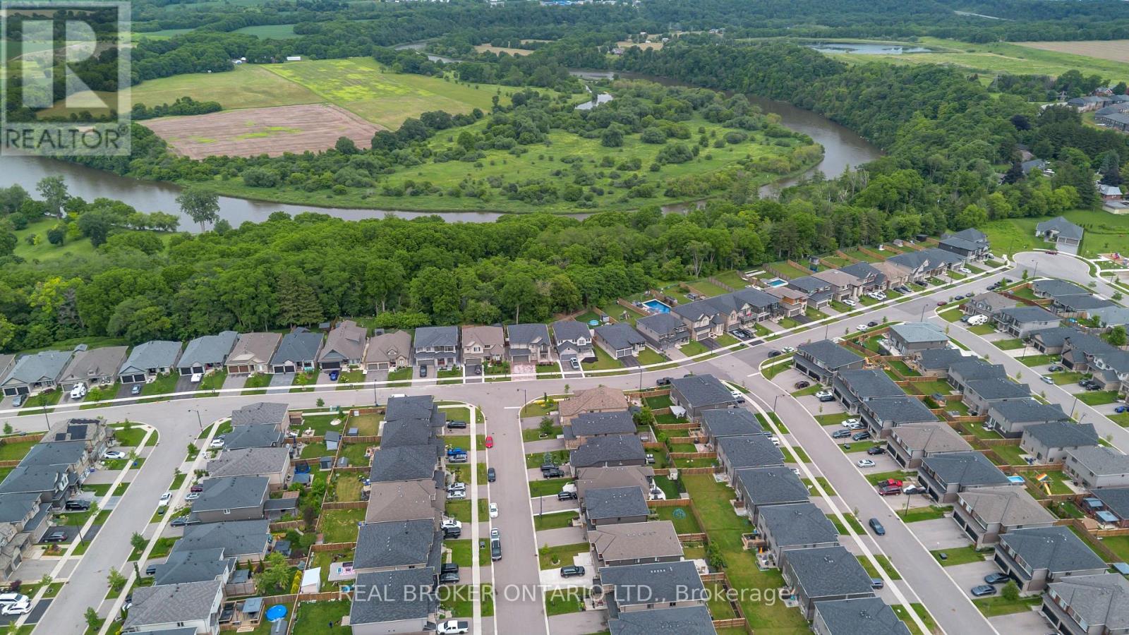 26 BAKER LANE - Image 40