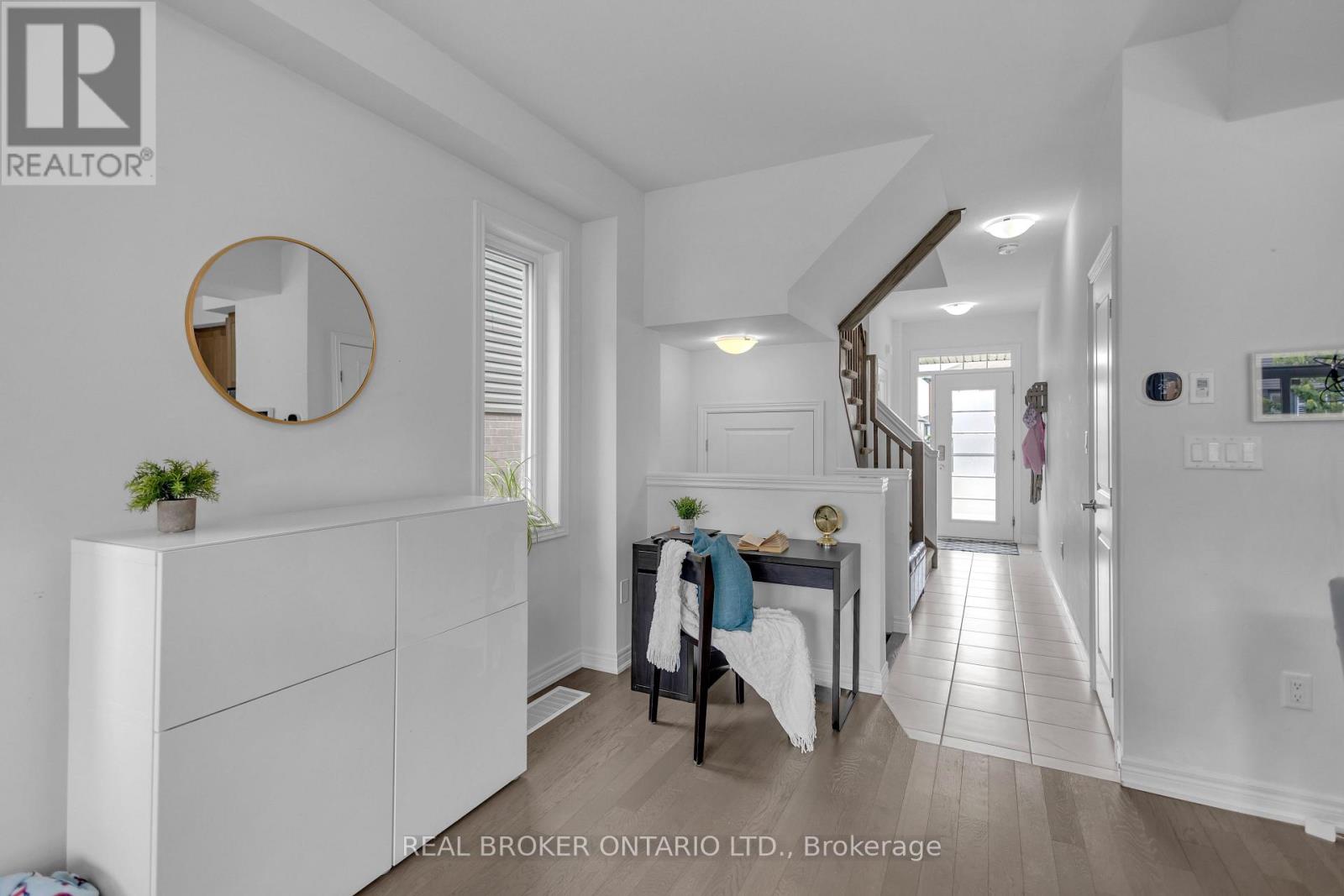 26 BAKER LANE - Image 6