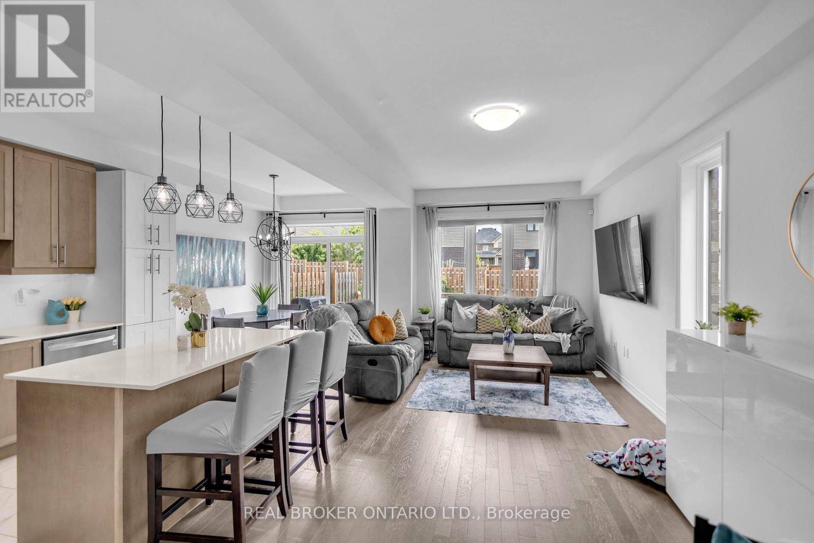 26 BAKER LANE - Image 9