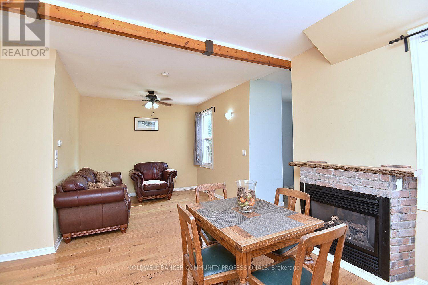 180 PROVINCE STREET N - 10