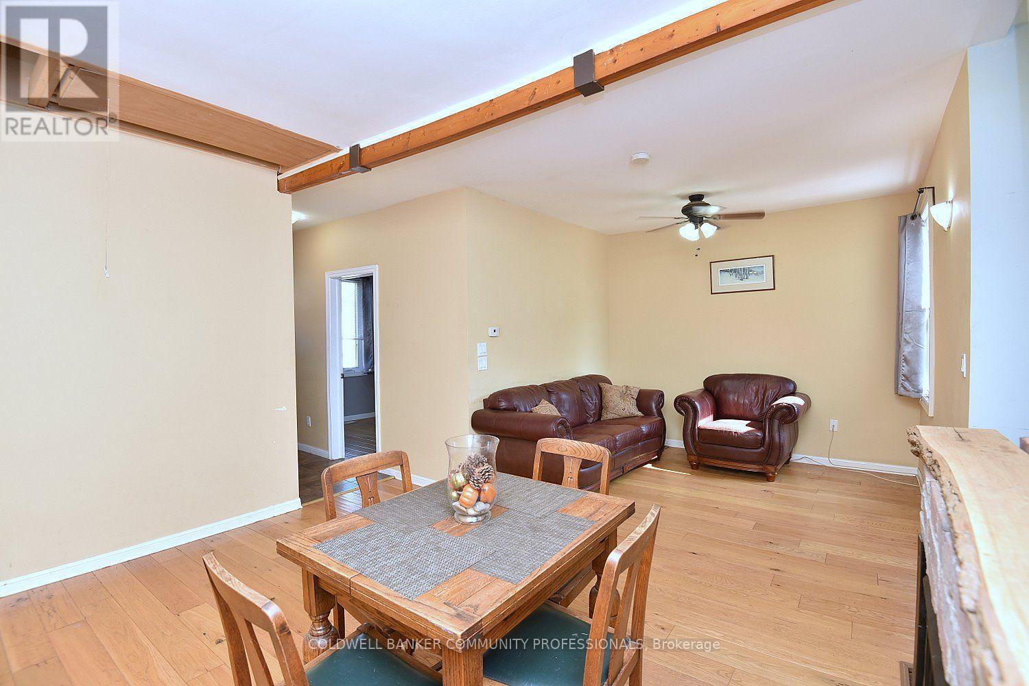 180 PROVINCE STREET N - 12