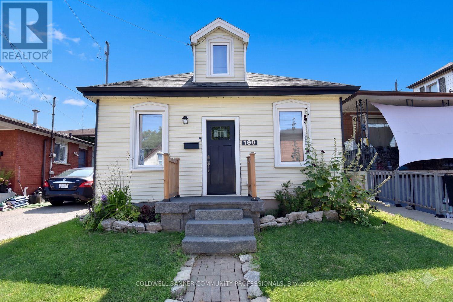180 PROVINCE STREET N - 3