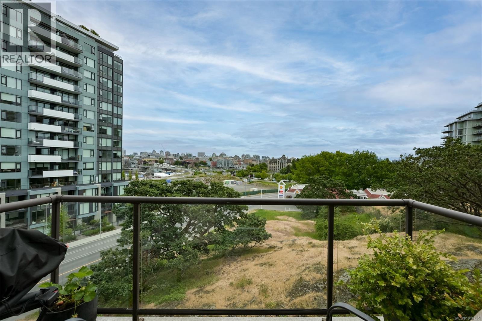 #303 455 Sitkum Rd - 14