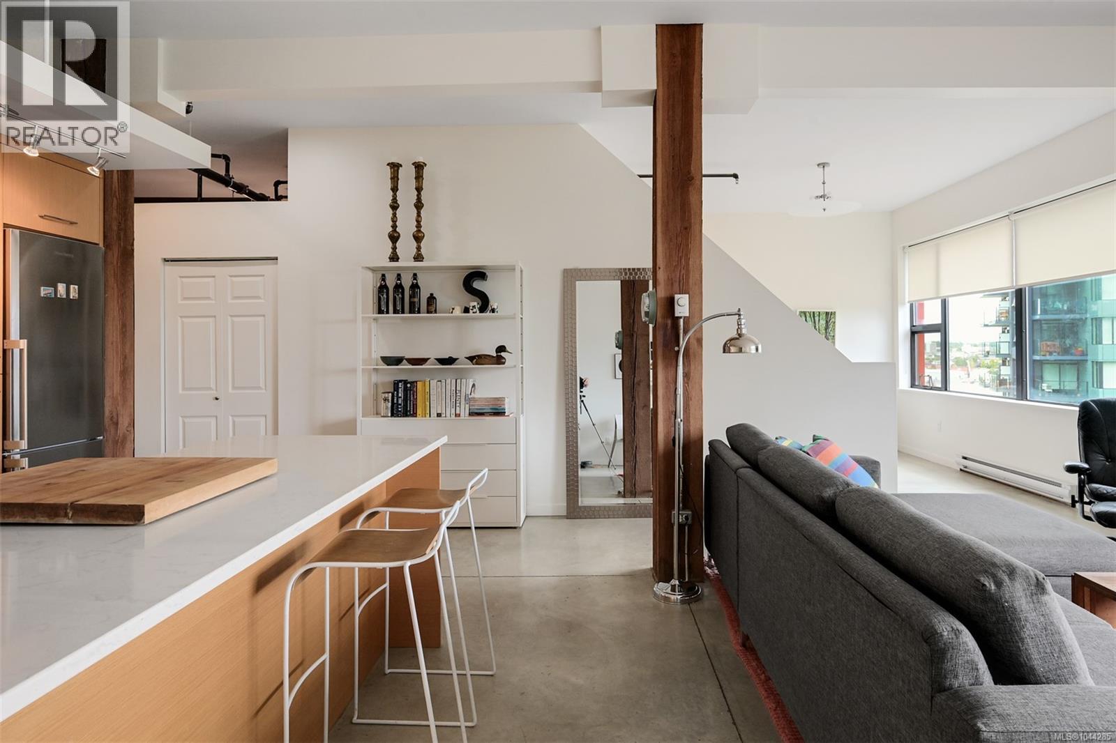 #303 455 Sitkum Rd - 21