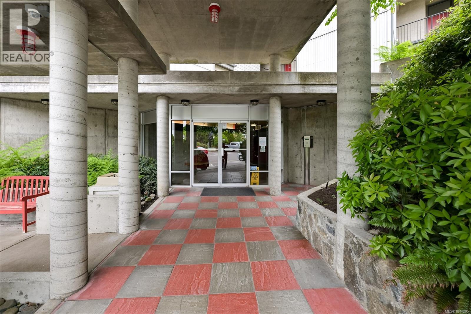 #303 455 Sitkum Rd - 30