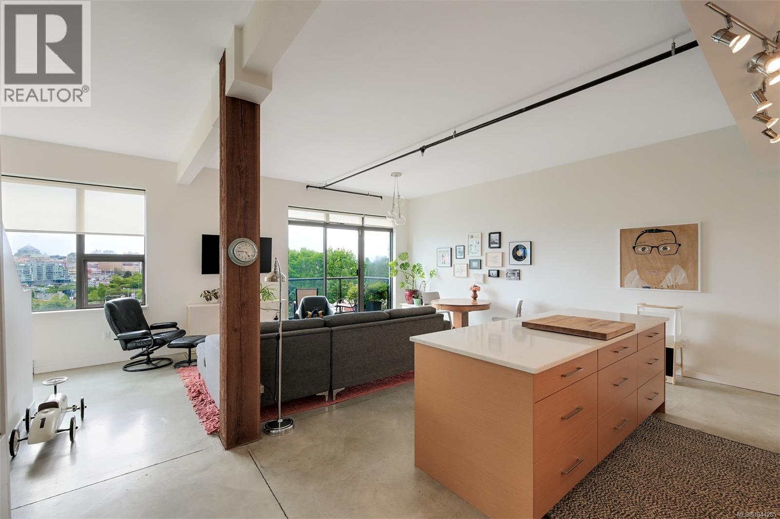 #303 455 Sitkum Rd - 5