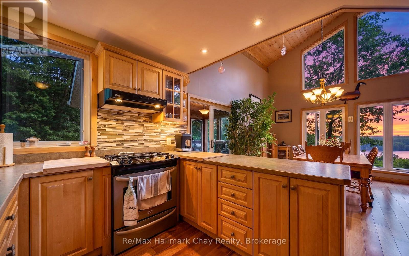 1497 FOX POINT ROAD - Image 7