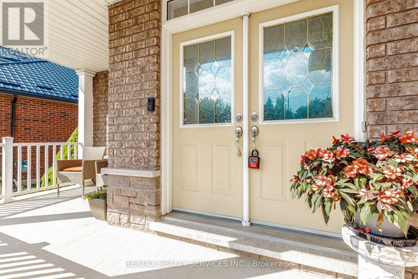 128 VALLEYWOOD BOULEVARD - 3