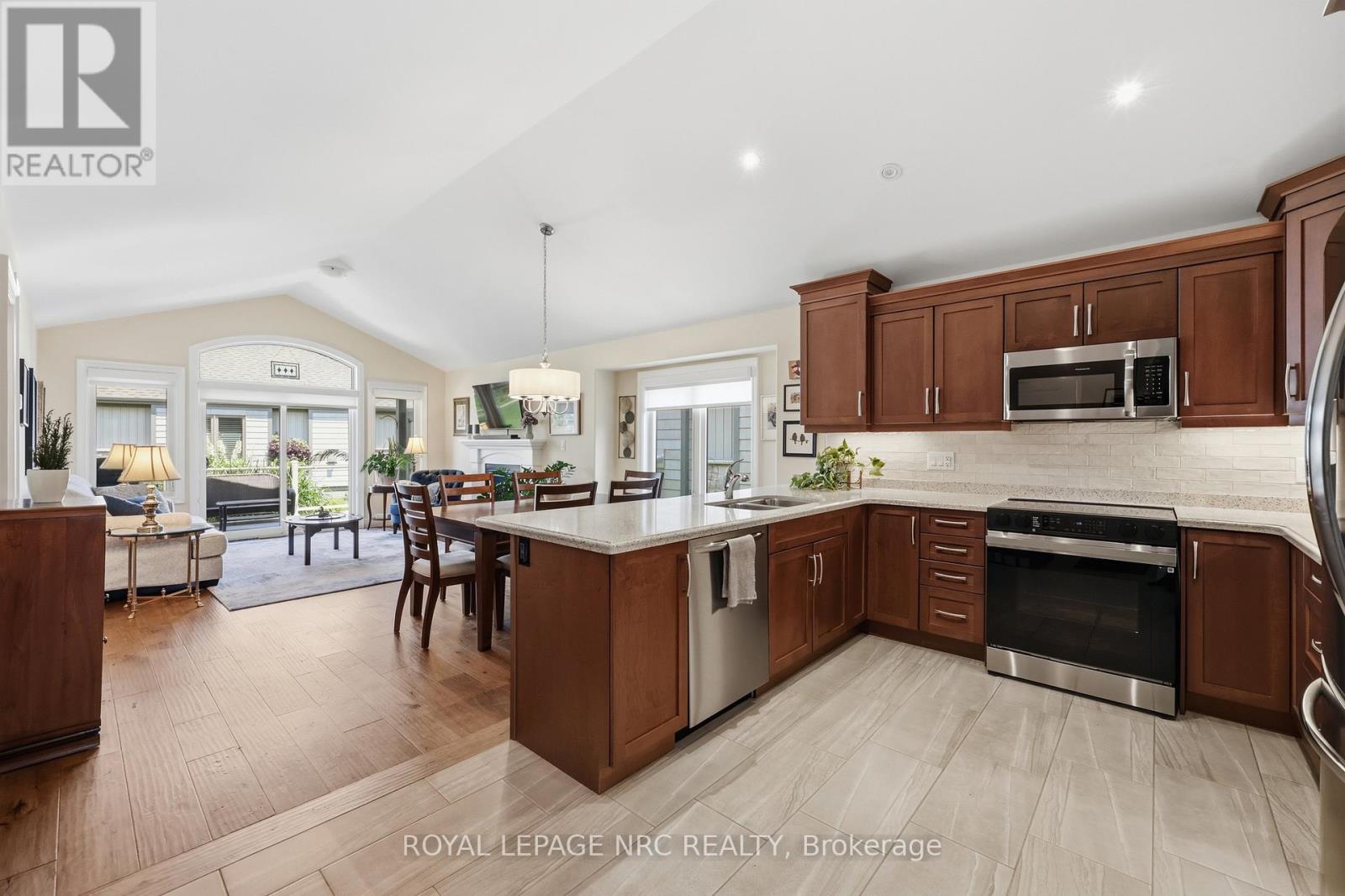 23 RICHARD CRESCENT - 5