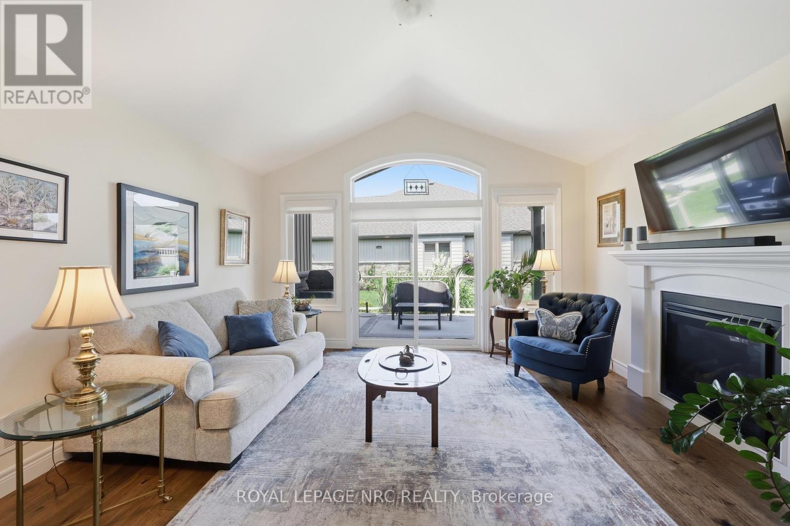 23 RICHARD CRESCENT - 10