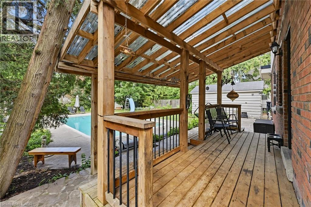 938 CLOVERLEAF Drive - 28