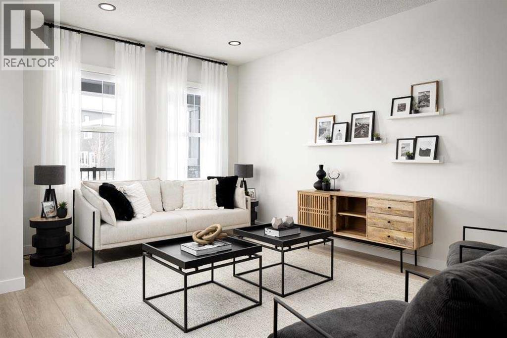 5044 154 Avenue SW, Calgary — photo 2
