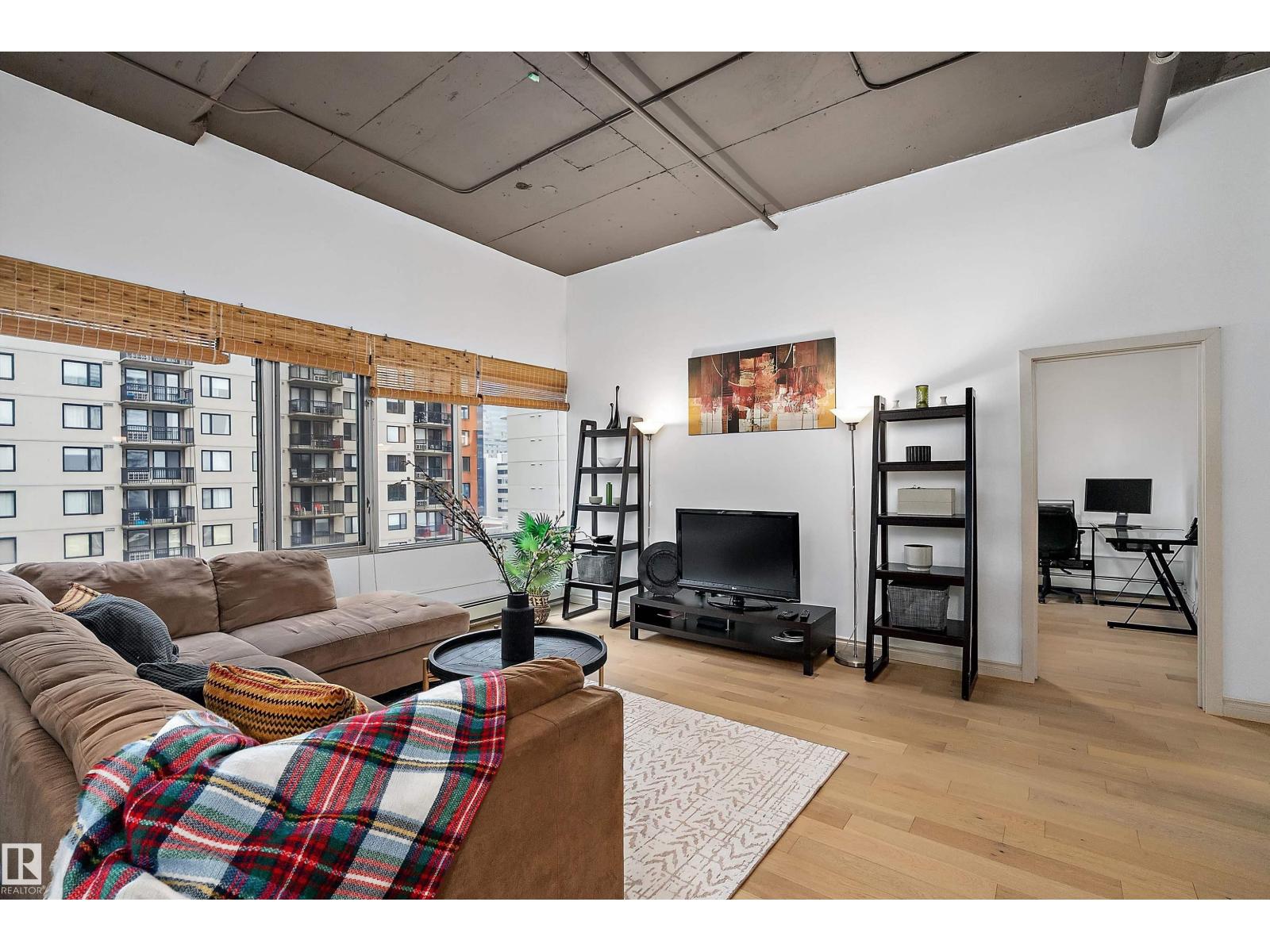 #908 10179 105 ST NW, Downtown (Edmonton), Edmonton photo 1