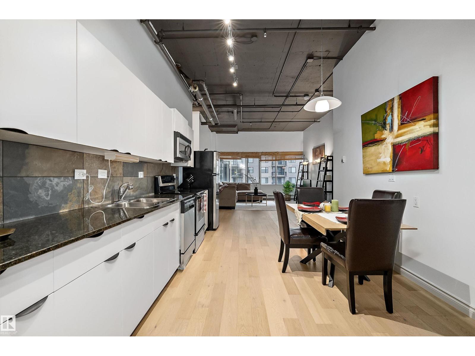 #908 10179 105 ST NW - 13