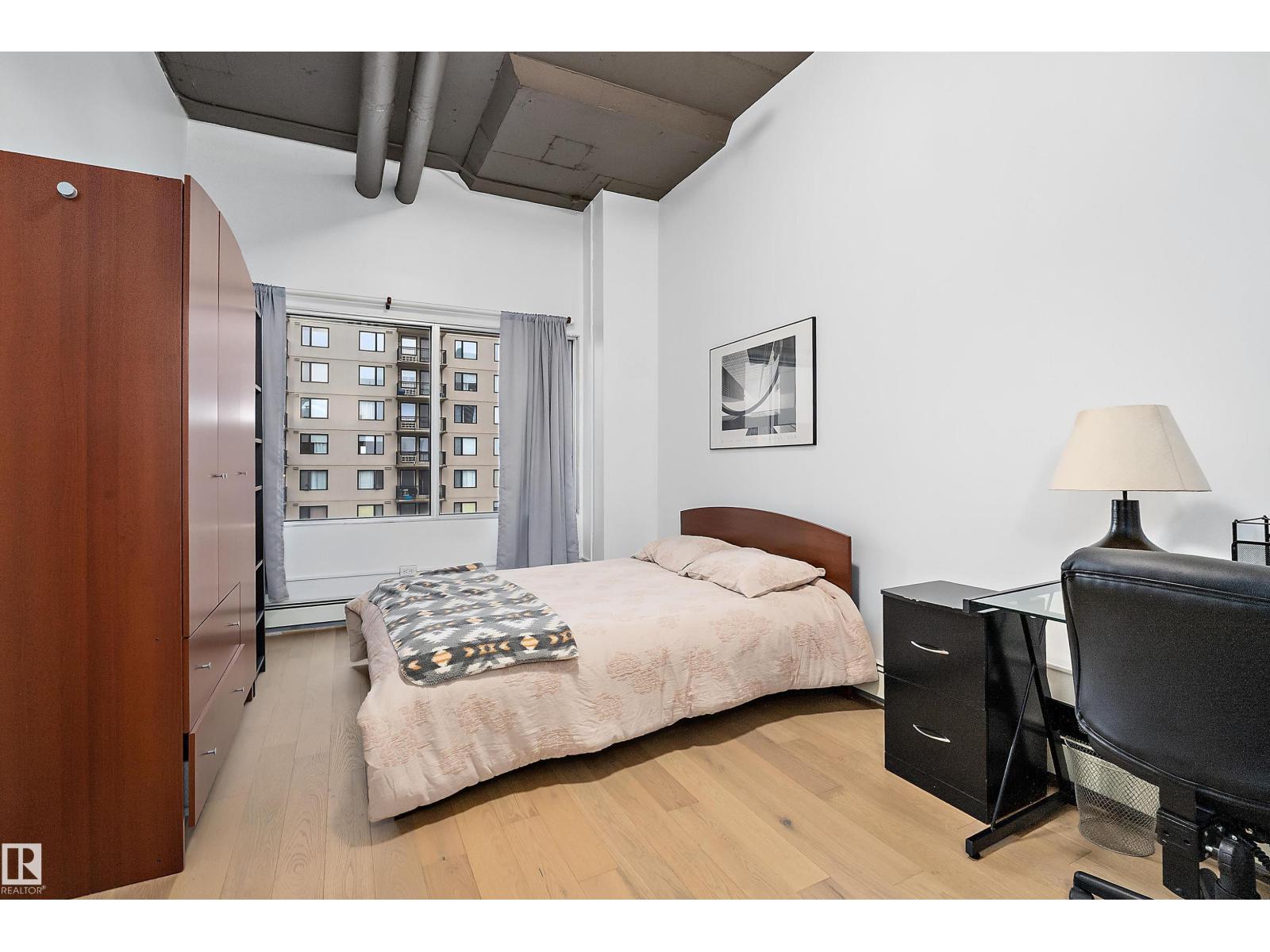 #908 10179 105 ST NW - 17