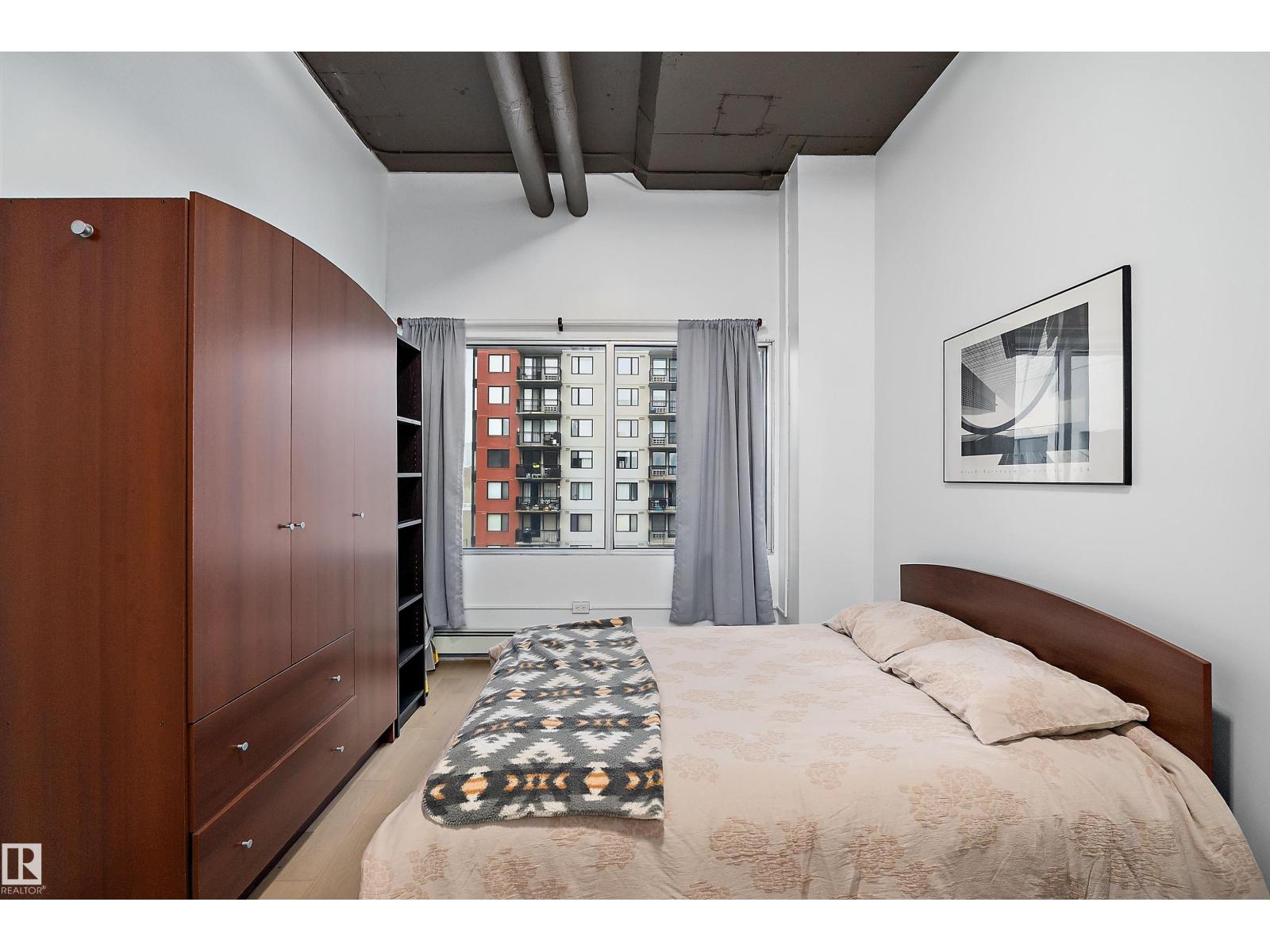 #908 10179 105 ST NW - 19
