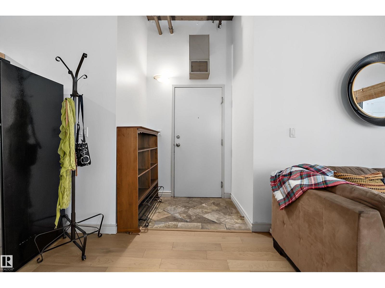 #908 10179 105 ST NW - 6