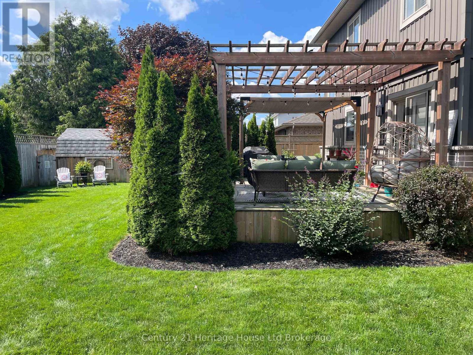 36 WINDEMERE AVENUE - 35