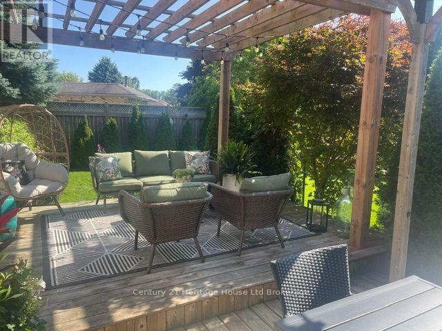 36 WINDEMERE AVENUE - 31
