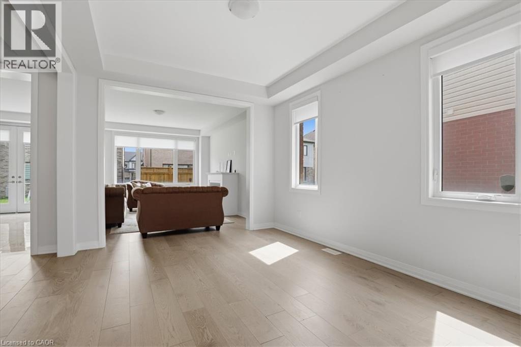 18 JOHN CARPENTER Road - 8