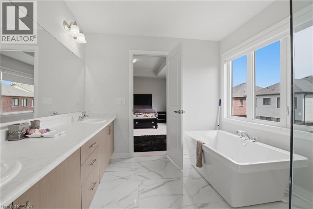 18 JOHN CARPENTER Road - 35