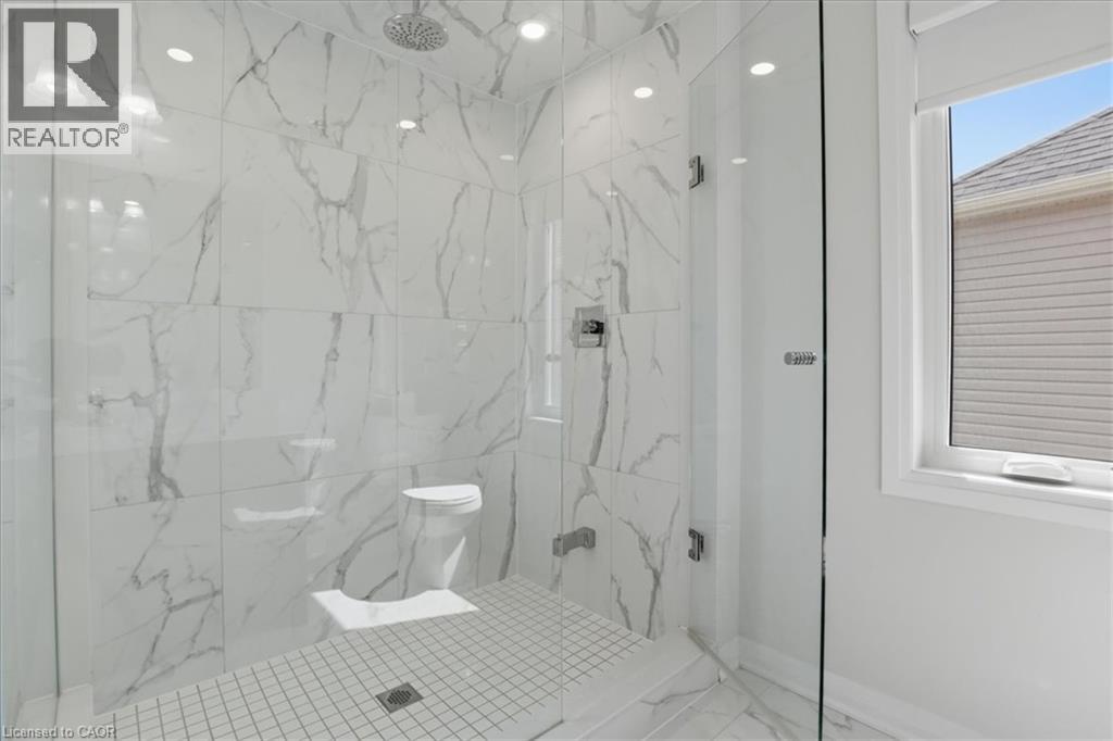18 JOHN CARPENTER Road - 34