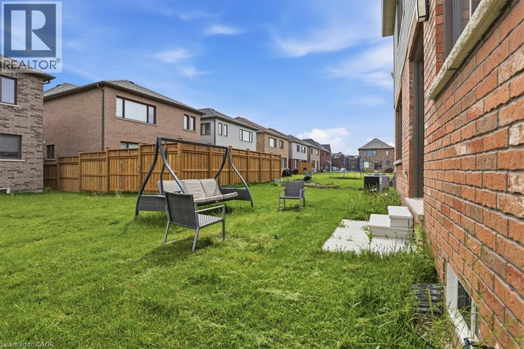 18 JOHN CARPENTER Road - 40
