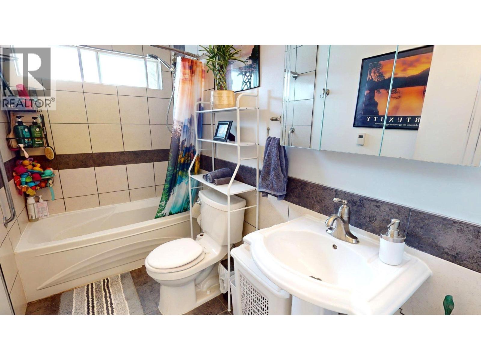 2607 ALPINE Drive - 11