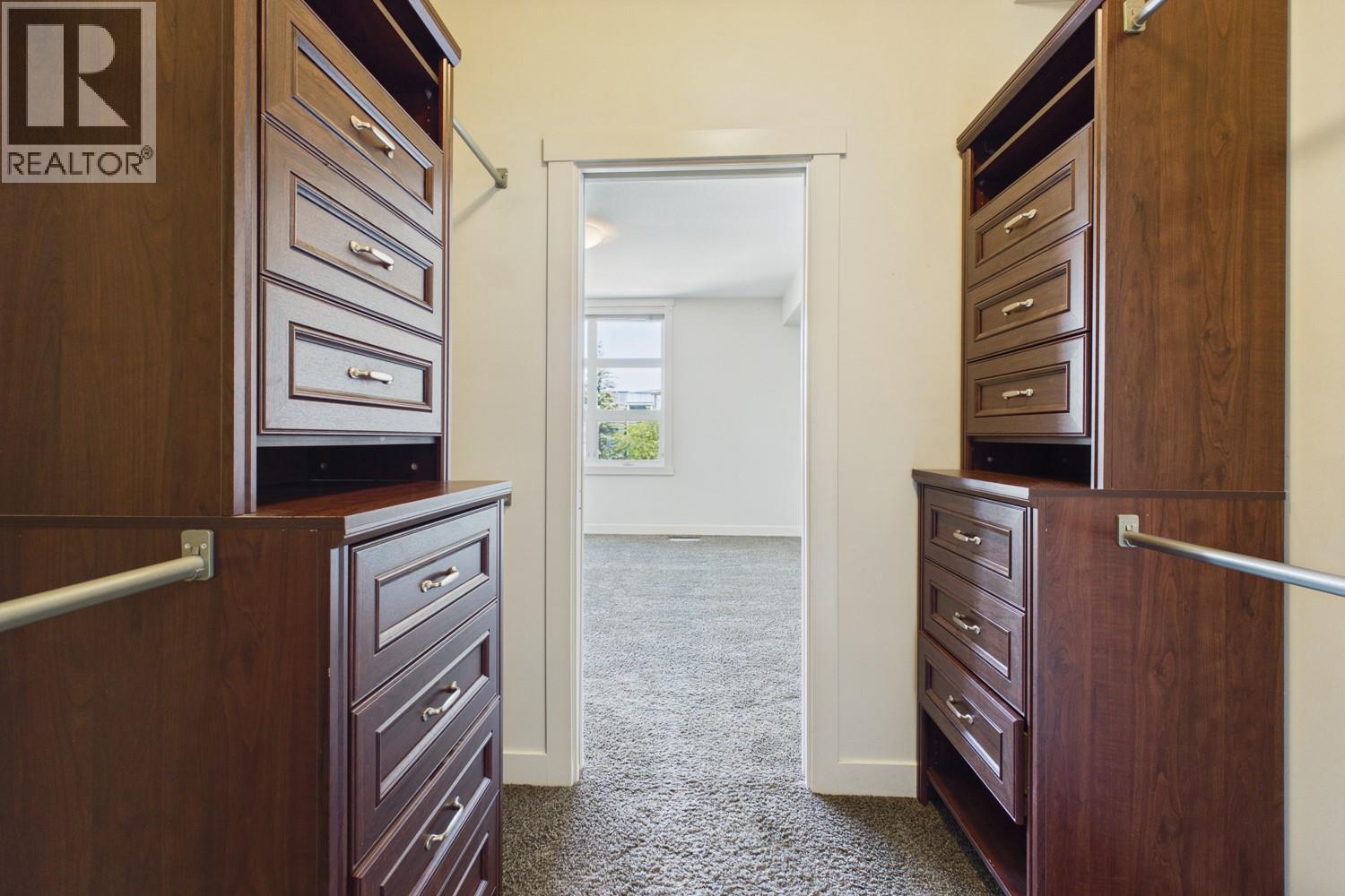#209 700 Martin Avenue - 24