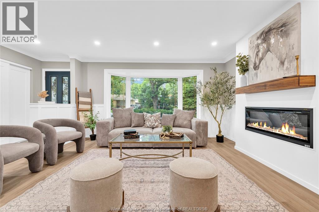 465 GREENDALE DRIVE - 11