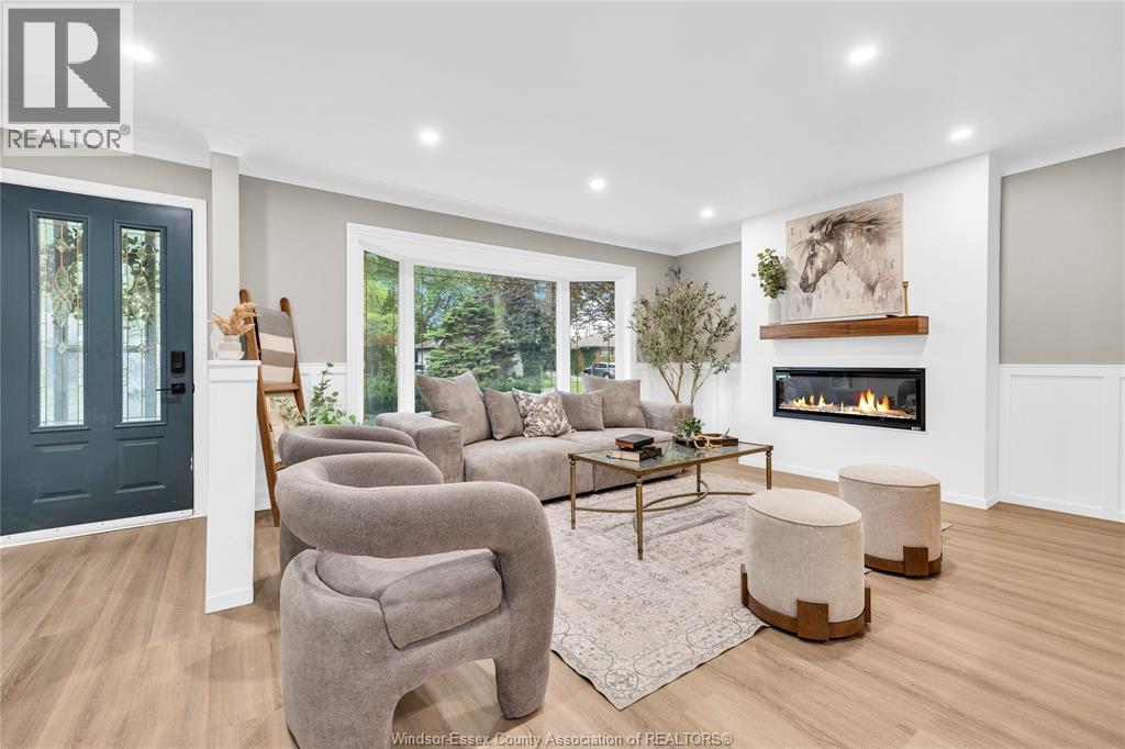465 GREENDALE DRIVE - 12