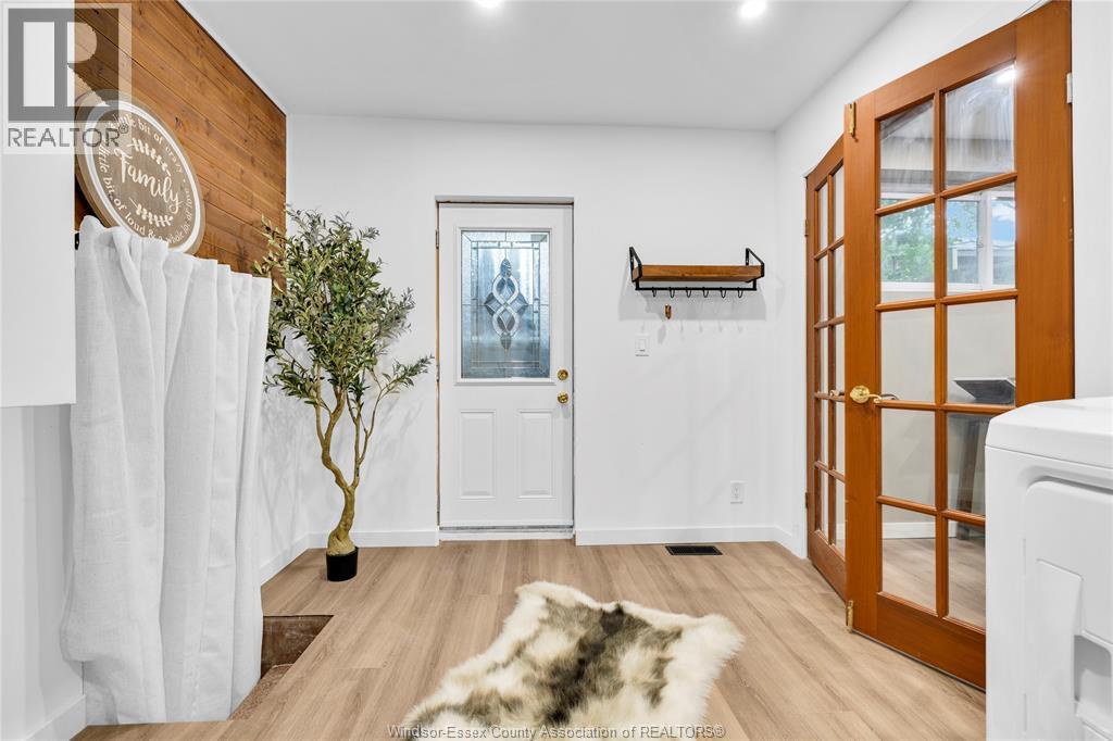 465 GREENDALE DRIVE - 26