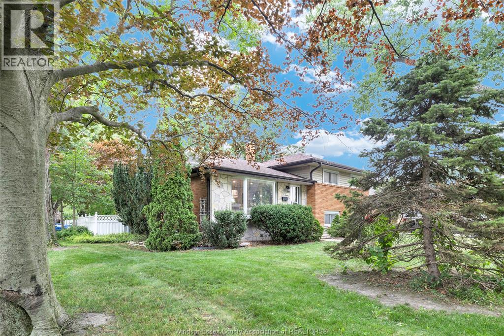 465 GREENDALE DRIVE - Image 3