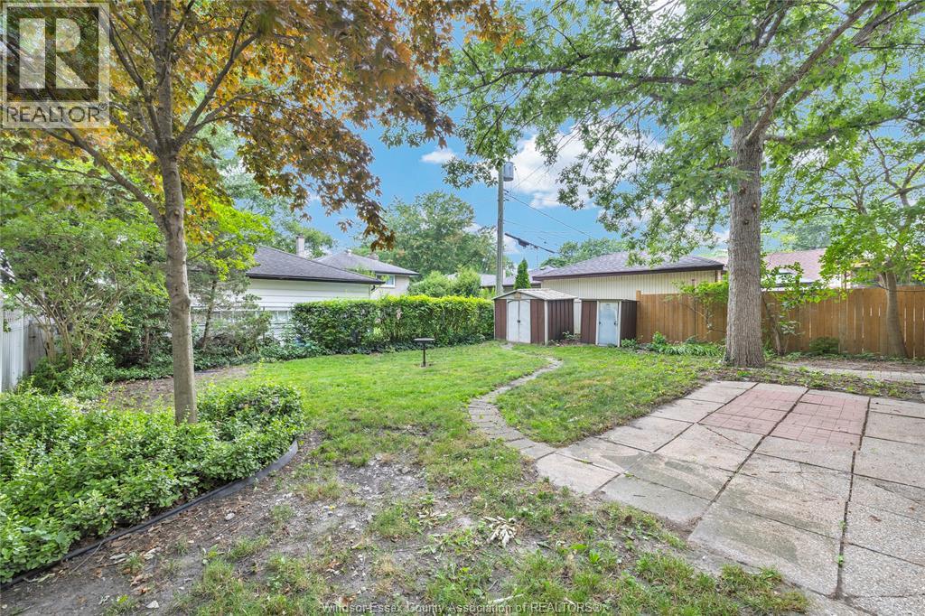 465 GREENDALE DRIVE - 31