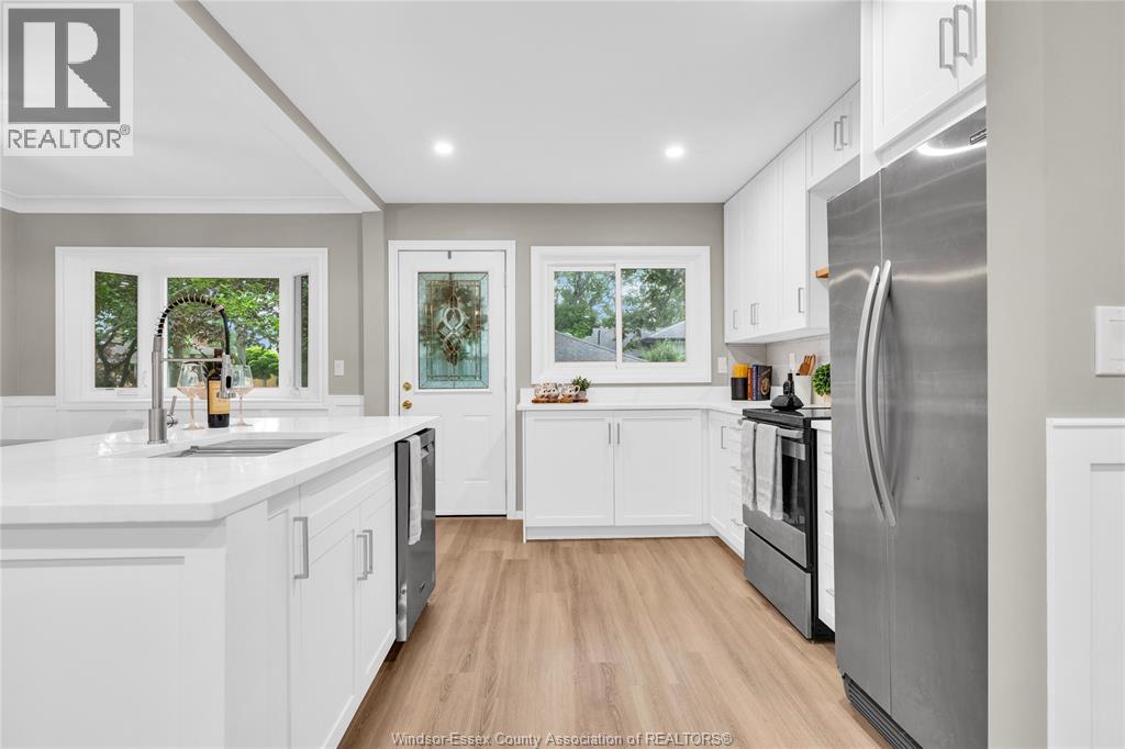 465 GREENDALE DRIVE - 4