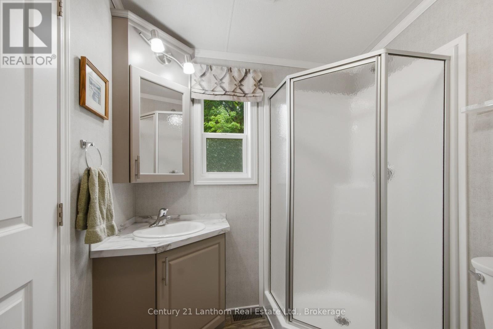 #12 484 FRANKFORD STIRLING ROAD - Image 21